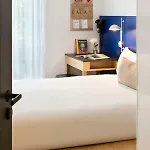 Hotel Oh La La ! Bar Bastille 3*