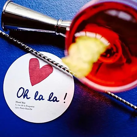 Oh La La ! Bar Bastille Paryż