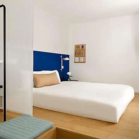 Hotel Oh La La ! Bar Bastille 3*