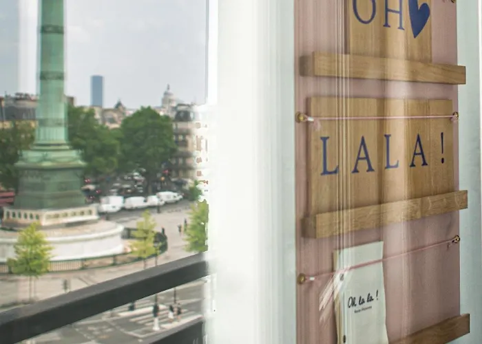 Hotel Oh La La ! Bar Bastille 3*