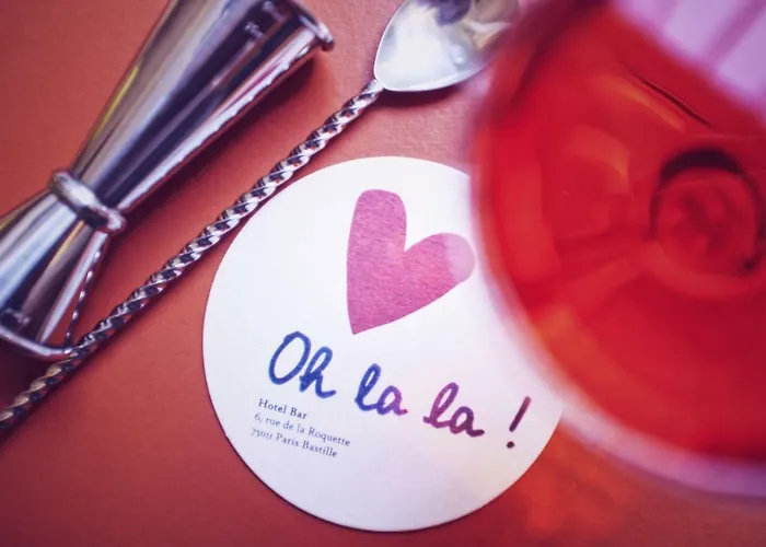 Oh La La ! Bar Bastille Hotel Parigi