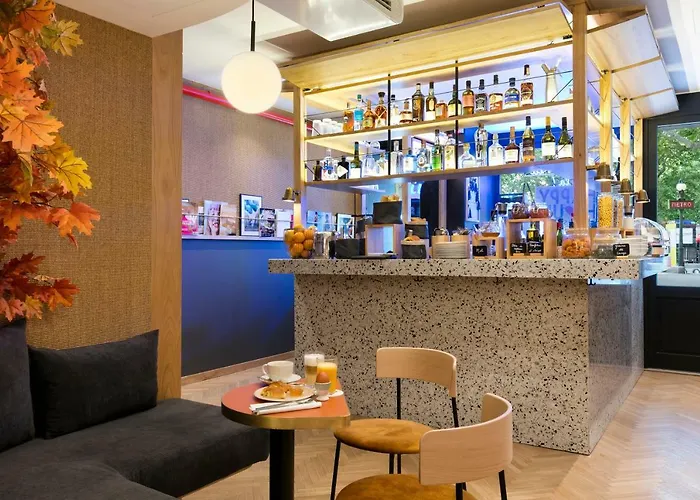 Oh La La ! Bar Bastille 3* Parigi